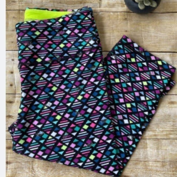 𝅺VICTORIA’S Secret sport knockout leggings - Picture 1 of 7